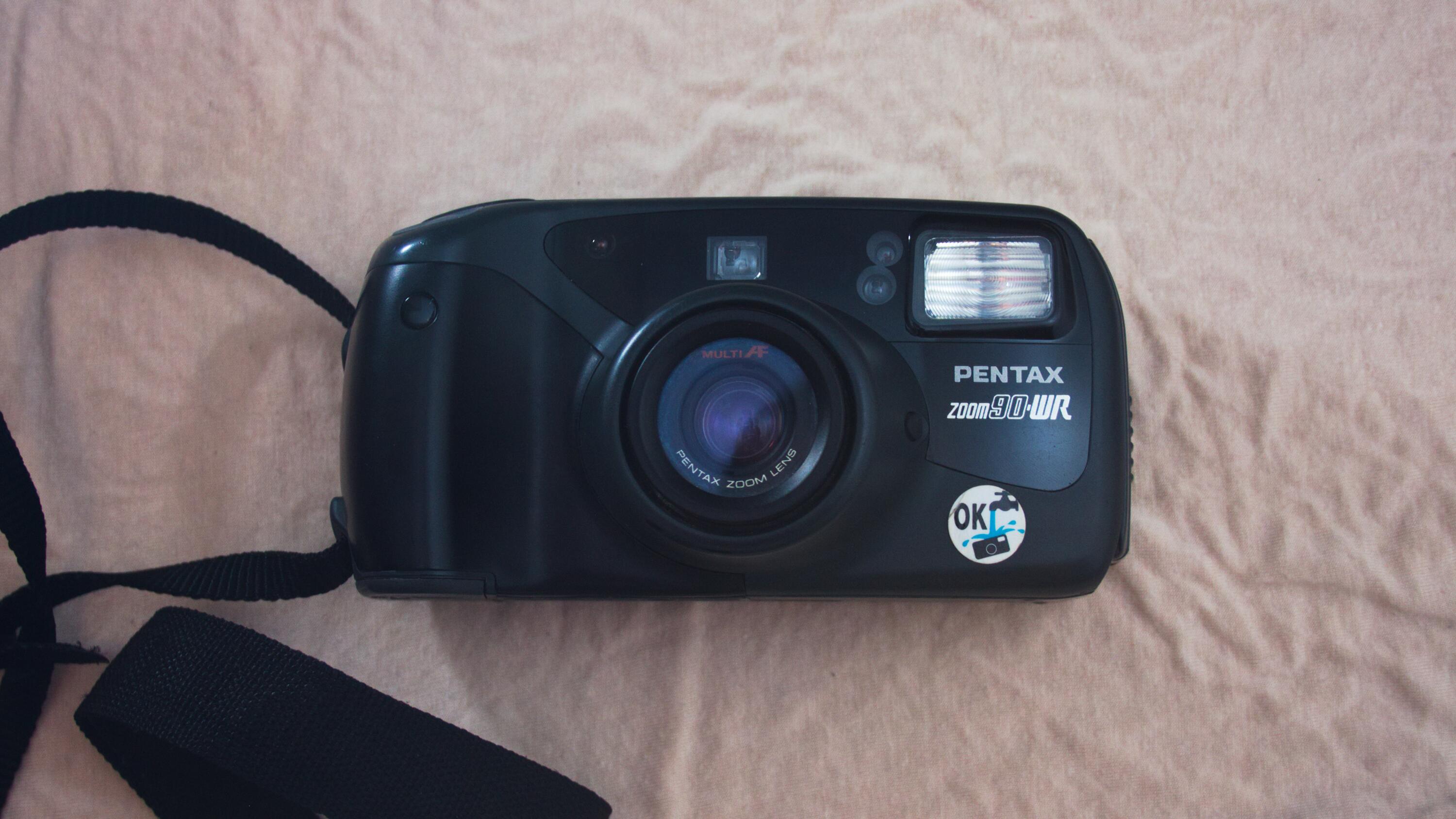 Pentax Zoom 90-WR (Weather Resistant) - 35mm Point and Shoot online Camera - Tested